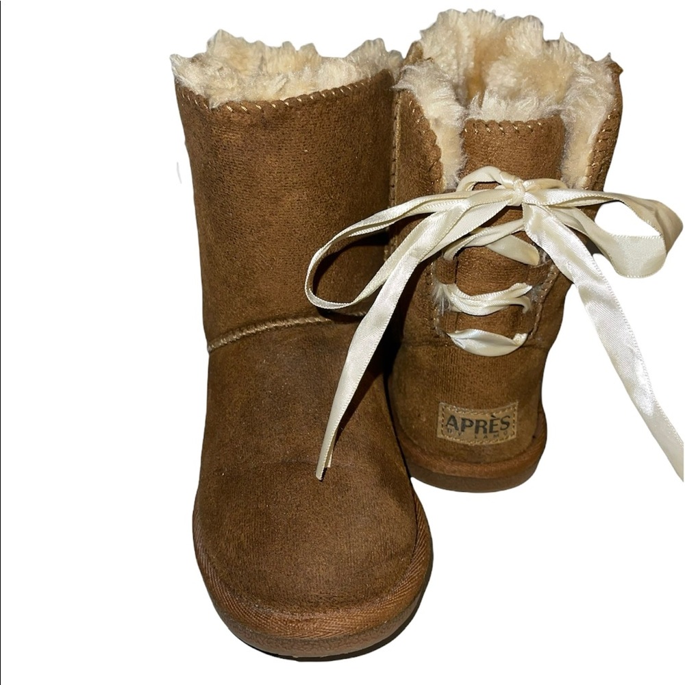 Apres by Lamo kids Winter Boots size 1